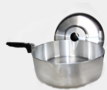 Polished Aluminum Chicken Fryer with Lid, 12"